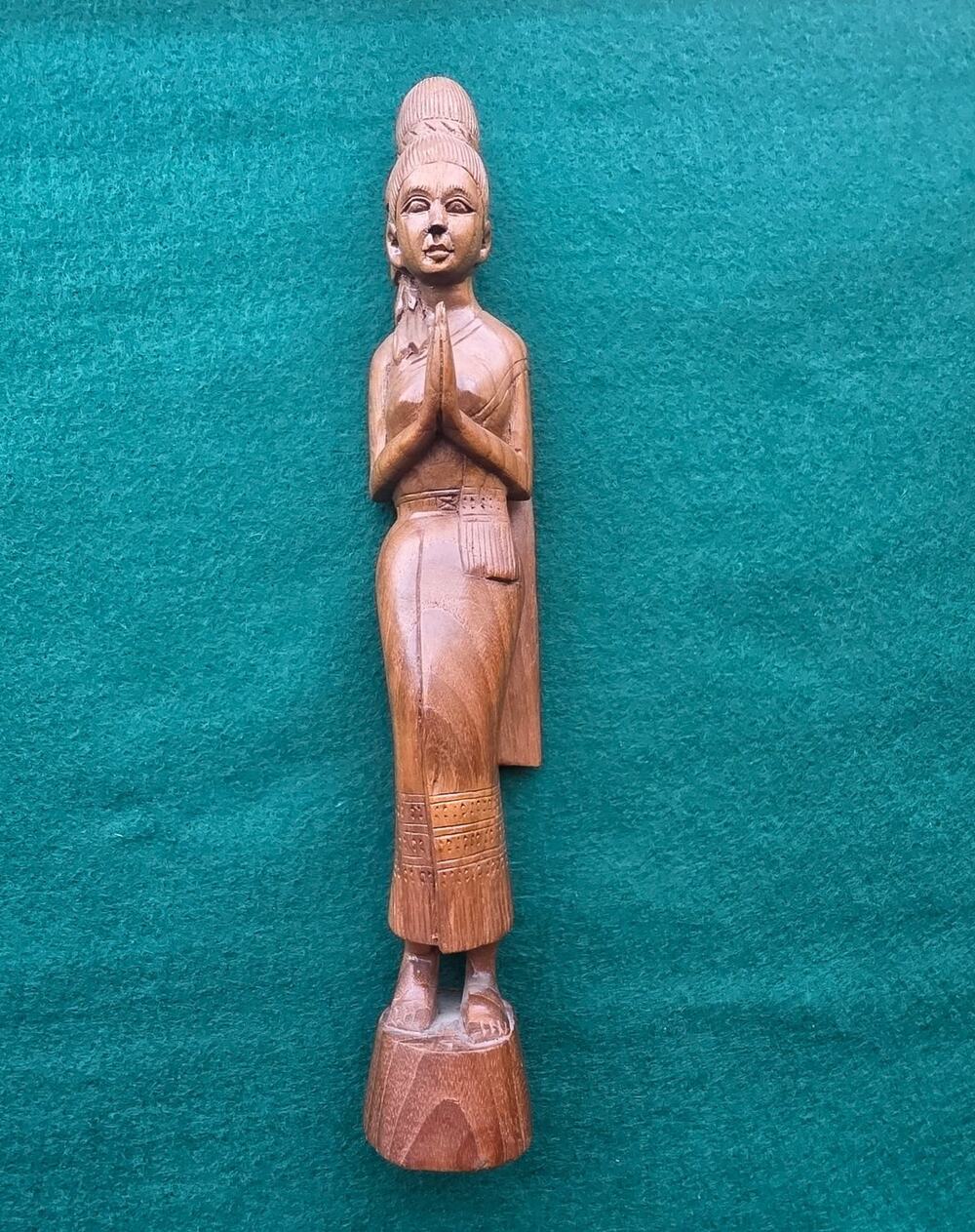 Vintage Beautifully Detailed Hand Carved Wood Asian Woman Statue 12" Tall